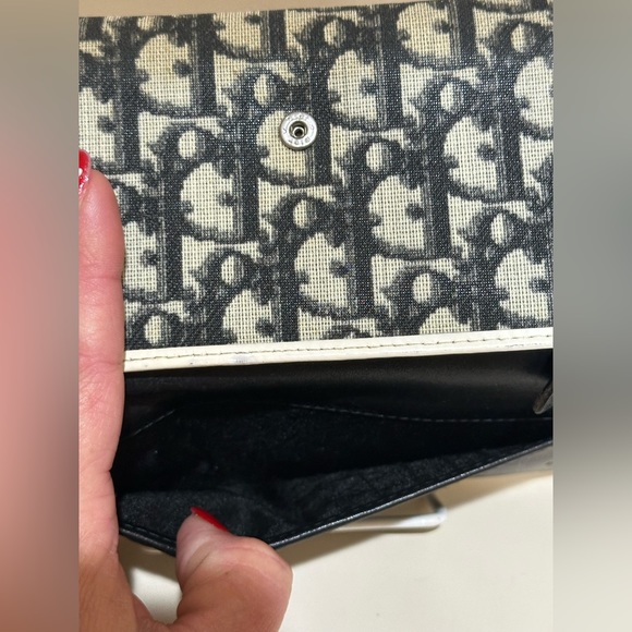 Dior trotter long wallet blue/cream #1 w/added unbranded chain - Picture 8 of 13